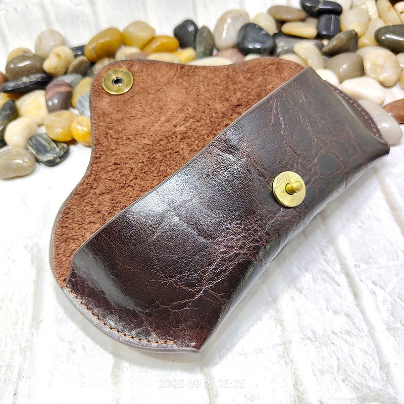 Blongk Glasses Case Waist Bag  - Leatherwork Fasteners recension och pris